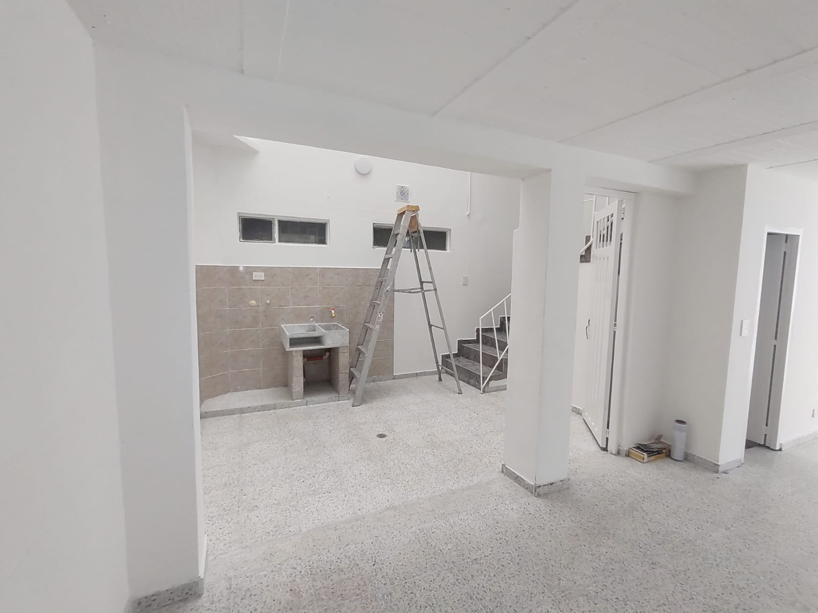 EXCELENTE OPORTUNIDAD DE NEGOCIO!! ARRENDAMOS LOCAL SAN EUSEBIO