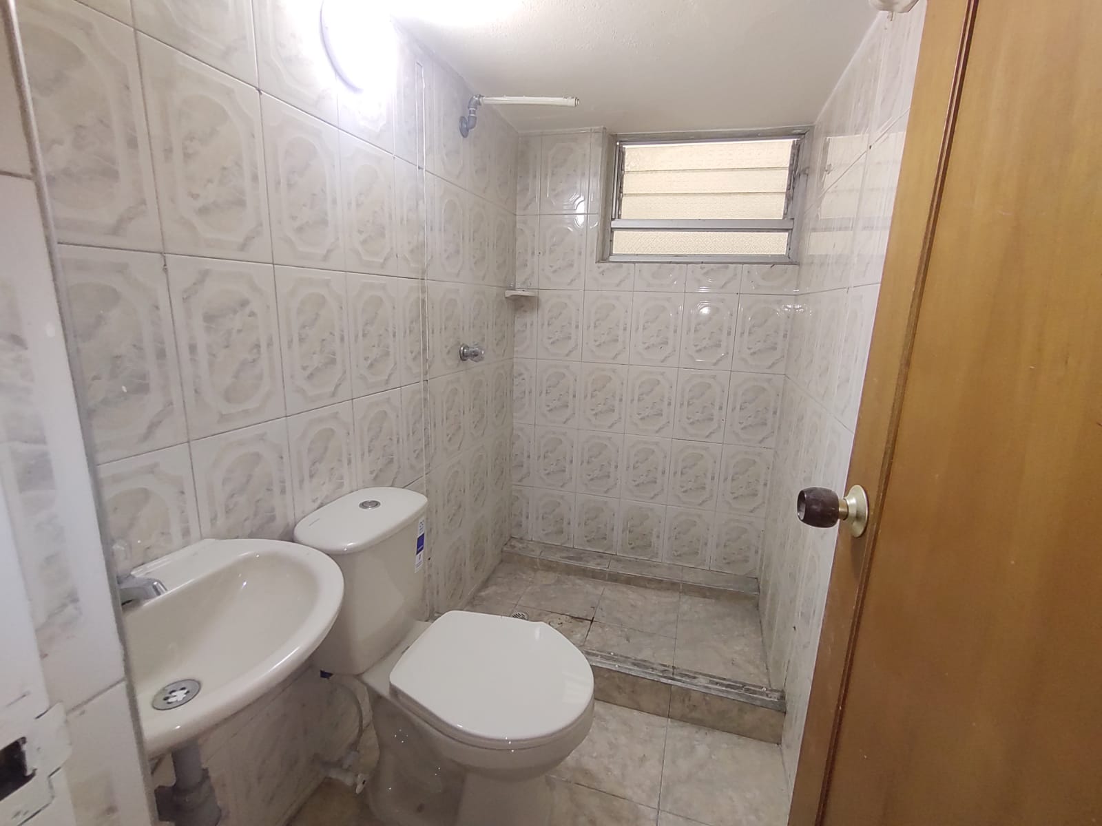 EXCELENTE OPORTUNIDAD DE NEGOCIO!! ARRENDAMOS LOCAL SAN EUSEBIO