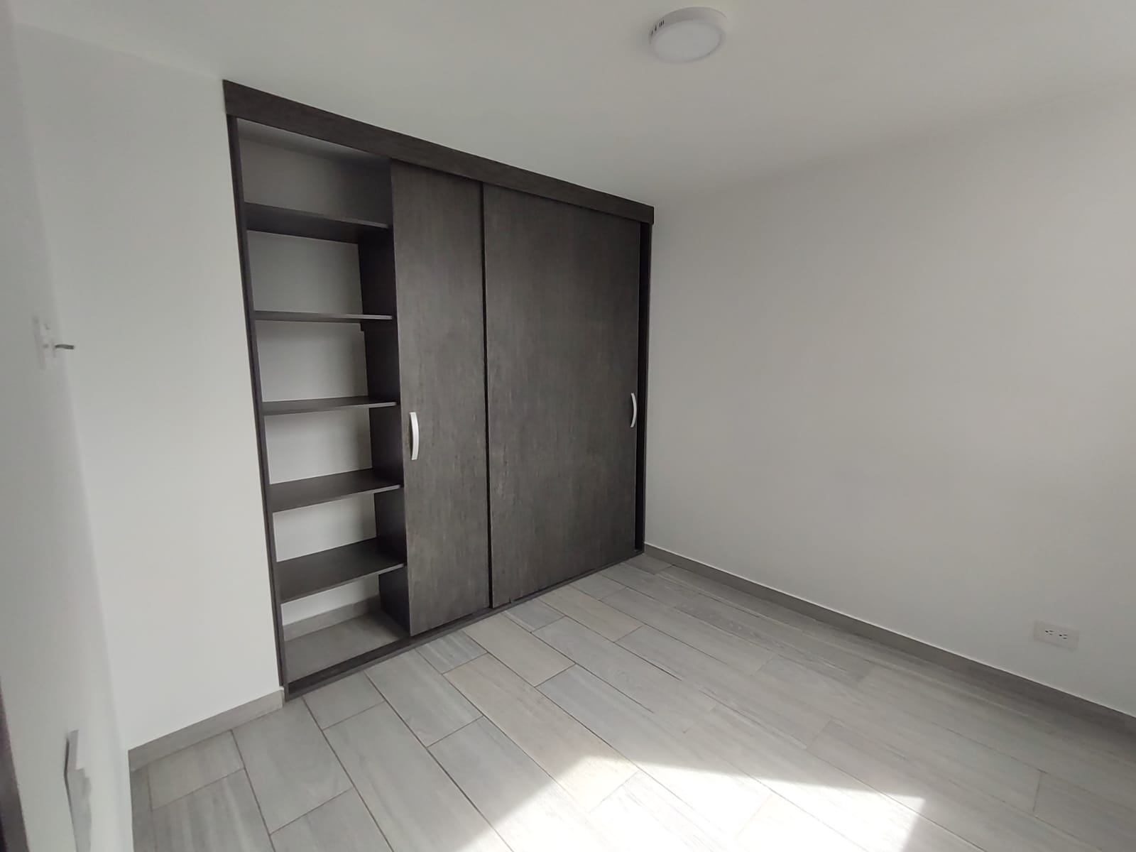 VENDEMOS HERMOSO APARTAMENTO SENDEROS DE MADELENA