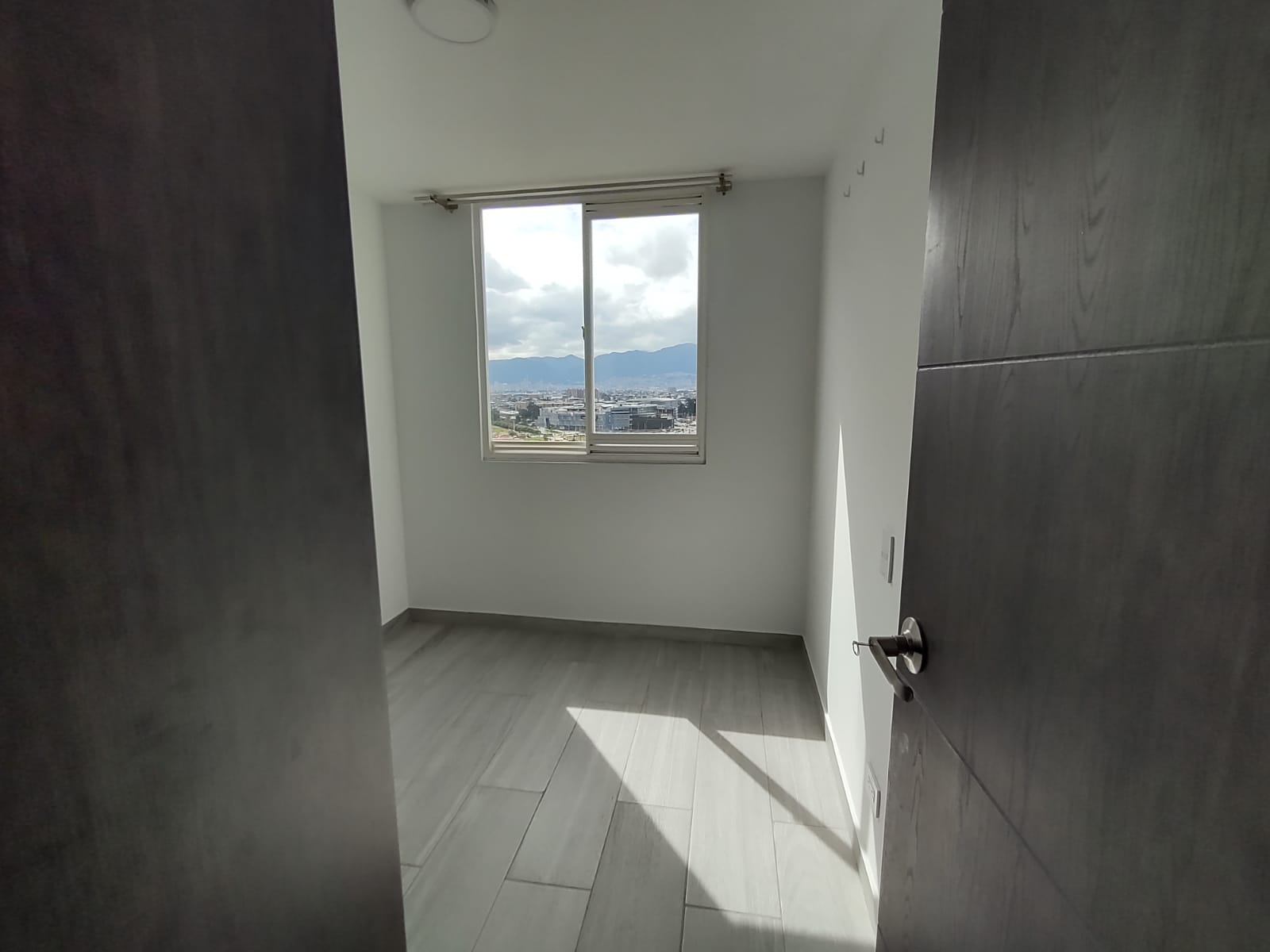 VENDEMOS HERMOSO APARTAMENTO SENDEROS DE MADELENA